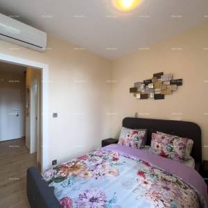 Prodaje se  dvoetažni stan, Medulin. Lokacija odlična, idealno za obitelji sa malom djecom. U neposrednoj blizini igralište za ...