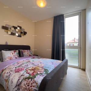 Prodaje se  dvoetažni stan, Medulin. Lokacija odlična, idealno za obitelji sa malom djecom. U neposrednoj blizini igralište za ...