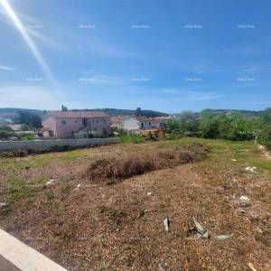 Prodaje se građevinsko zemljište u Banjolama