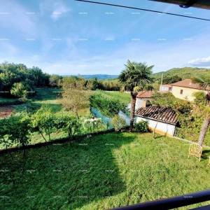 Prodaje se kuća, 170 m2, Karojba