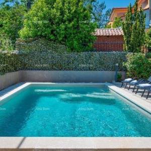 Prodaje se kuća s bazenom i pogledom na more – Ližnjan