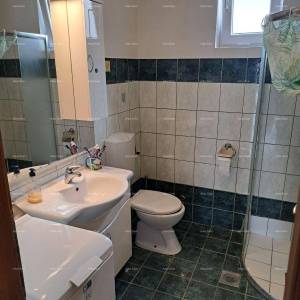 Prodaje se kuća sa bazenom, Peroj