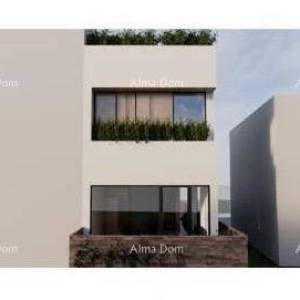 Prodaje se kuća  za adaptaciju, 135 m2, Novigrad