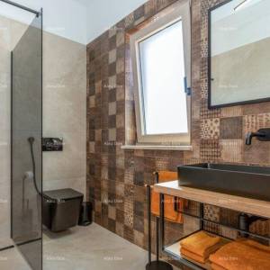 Prodaje se luksuzna vila u Labinu sa bazenom!