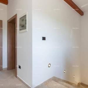 Prodaje se luksuzna vila u Labinu sa bazenom!