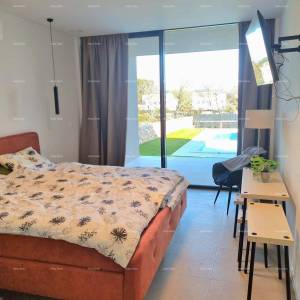 Prodaje se moderna kuća s bazenom, Rovinjsko selo