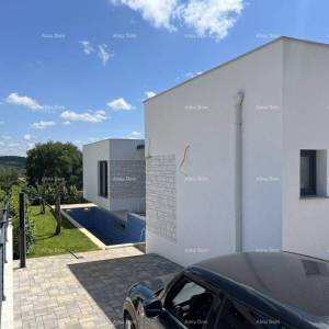 Prodaje se moderna vila, Rovinjsko selo!