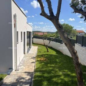 Prodaje se moderna vila, Rovinjsko selo!