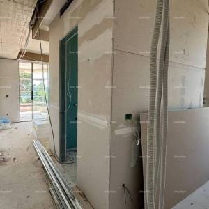 Prodaje se moderna vila u Rovinju