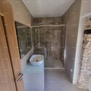 Prodaje se renovirana kuća, Barban