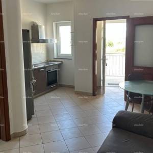 Prodaje se stan s  terasom – 200 m od mora, okolica Umaga