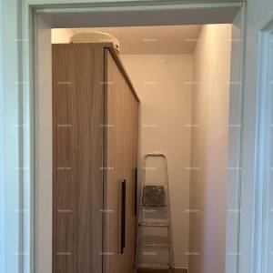 Prodaje se stan s  terasom – 200 m od mora, okolica Umaga