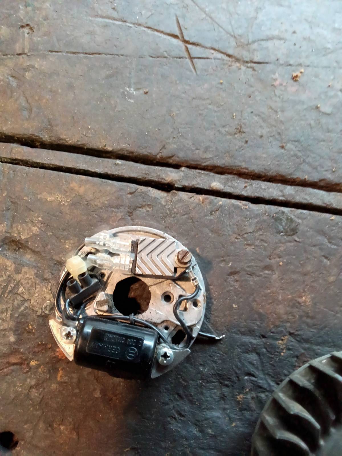 Prodajem motornu pilu Stihl 051 i 056 u dijelovima