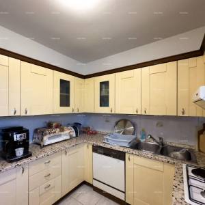 Prodajemo apartmansku kuću na mirnoj lokaciji u Medulinu!