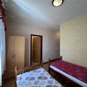 Prodajemo kuću sa pet apartmana na odličnoj lokaciji!