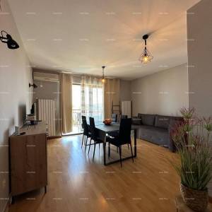 Prodajemo kuću sa pet apartmana na odličnoj lokaciji!