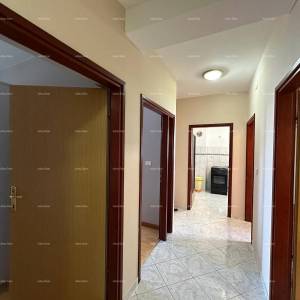 Prodajemo kuću sa pet apartmana na odličnoj lokaciji!