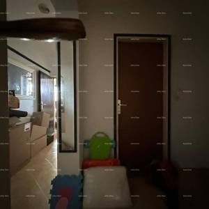 Prodajemo kuću sa pet apartmana na odličnoj lokaciji!