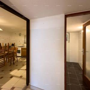 Prodajemo kuću u centru Ližnjana!