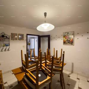 Prodajemo kuću u centru Ližnjana!