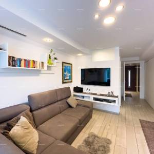 Prodajemo renovirani stan u Dugoj Uvali!