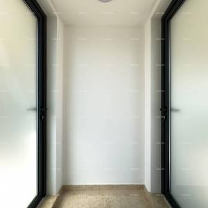 Prodajemo stan sa velikom krovnom terasom!