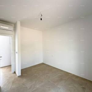 Prodajemo stan sa velikom krovnom terasom!