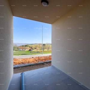 Prodajemo stan sa  vrtom u Barbanu.