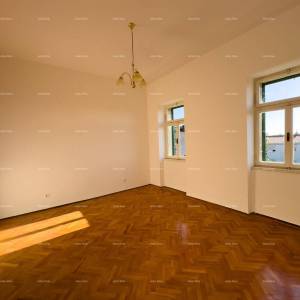 Prodajemo stan u centru Pule! Kaštel!