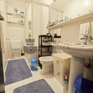 PROSTRAN TROSOBAN STAN SA TERASOM I VRTOM - IZVRSNA LOKACIJA