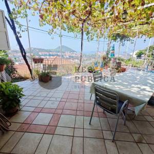 PROSTRAN TROSOBAN STAN SA TERASOM I VRTOM - IZVRSNA LOKACIJA