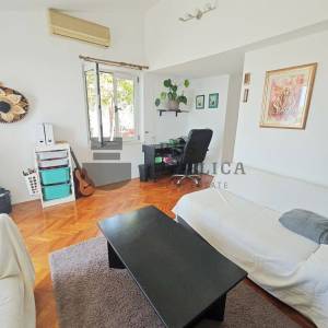 PROSTRAN TROSOBAN STAN SA TERASOM I VRTOM - IZVRSNA LOKACIJA