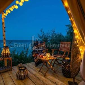 PRVIĆ - 1.260m2 - 1. RED do MORA