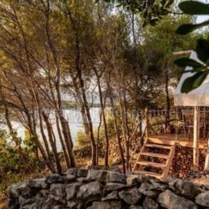 PRVIĆ - 1.260m2 - 1. RED do MORA