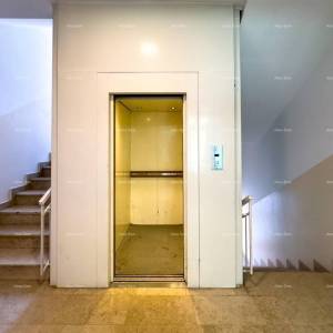 Pula, jednosoban stan u zgradi. Veruda.