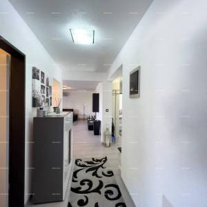 Pula. Kuća , blizina obilaznice. Periferija grada, miran dio.