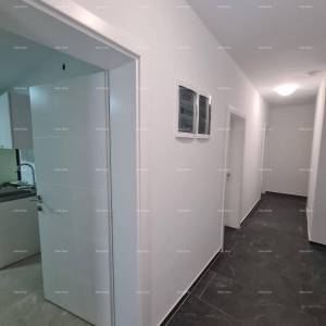 Pula! Kuća s 15 soba i s bazenom! Lokacija Veli vrh.