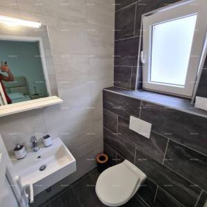 Pula! Kuća s 15 soba i s bazenom! Lokacija Veli vrh.