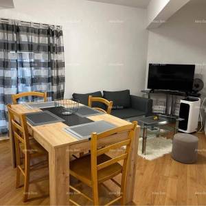 PULA, NAMJEŠTEN STAN 40 m², 600 m OD ARENE