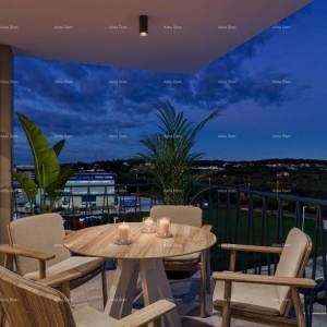 Višestambena, moderna zgrada s liftom, blizu centra. Pula!