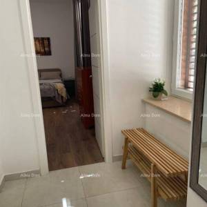 Pula – Renovirani stan na Verudi, idealna lokacija uz more i centar