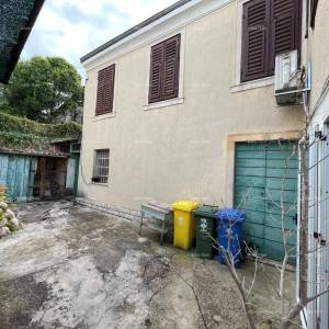 PULA SAMOSTOJEĆA BLIZINA MUP-a. I FET-a