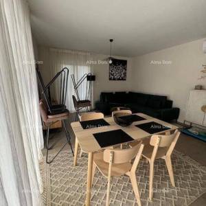 Pula Stoja. Odlična lokacija, blizina mora, plaža, Max City