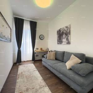 Pula, strogi centar, Istarska ulica, 500 metara do Arene. Moderan i kompletno uređen i namješteni gradski stan.