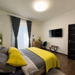 Pula, strogi centar, Istarska ulica, 500 metara do Arene. Moderan i kompletno uređen i namješteni gradski stan.