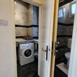 Pula Trosoban stan u samom centru. Pješačka zona.