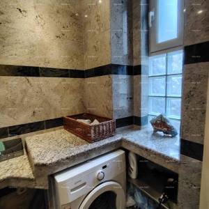 Pula Trosoban stan u samom centru. Pješačka zona.