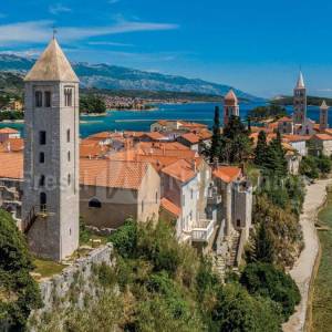 RAB-KUĆA ZA ODMOR-290m2-PRODAJA!