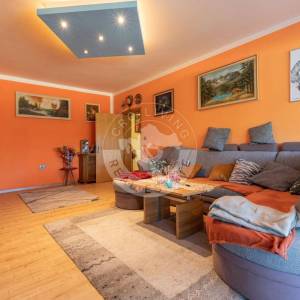 Rakitje, Sveta Nedelja, kuća 370 m2, bazen, garaža