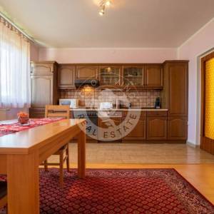 Rakitje, Sveta Nedelja, kuća 370 m2, bazen, garaža